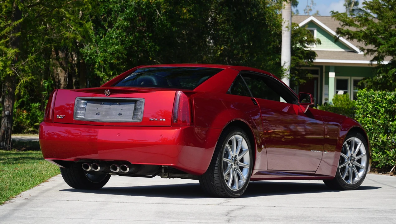 2008 Cadillac XLR-V - Image 17 of 31