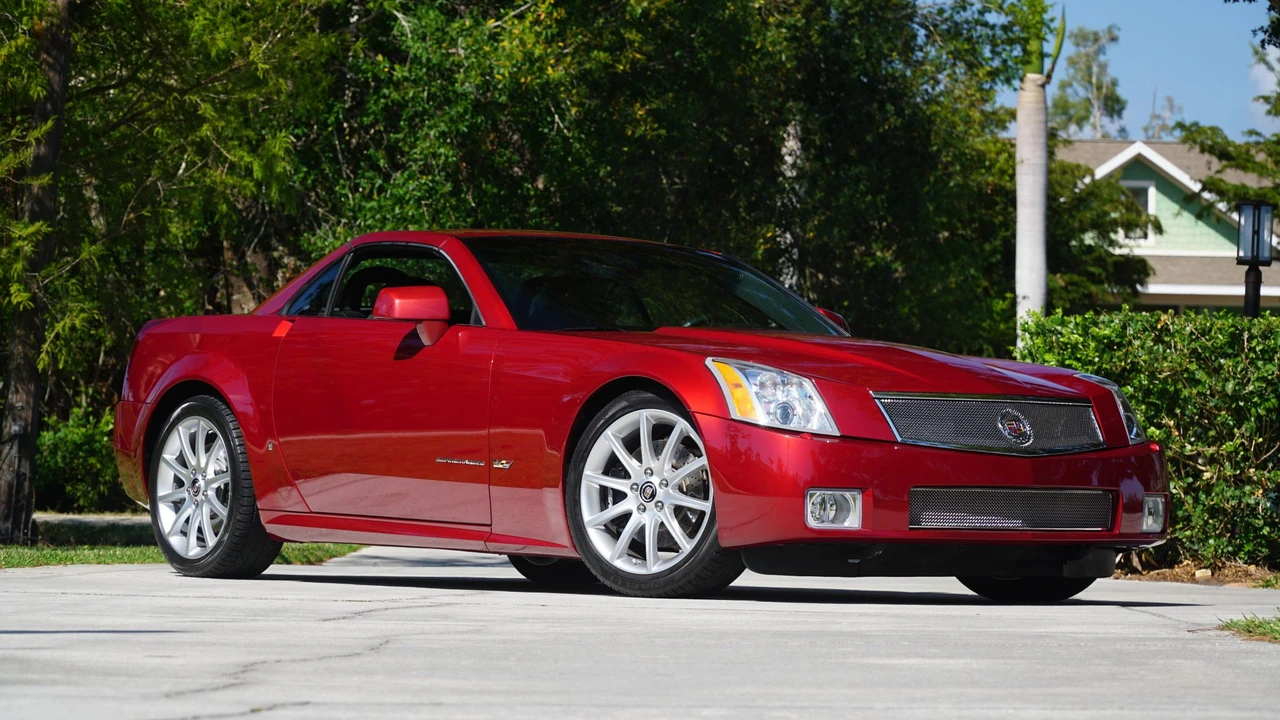 2008 Cadillac XLR-V - Image 20 of 31