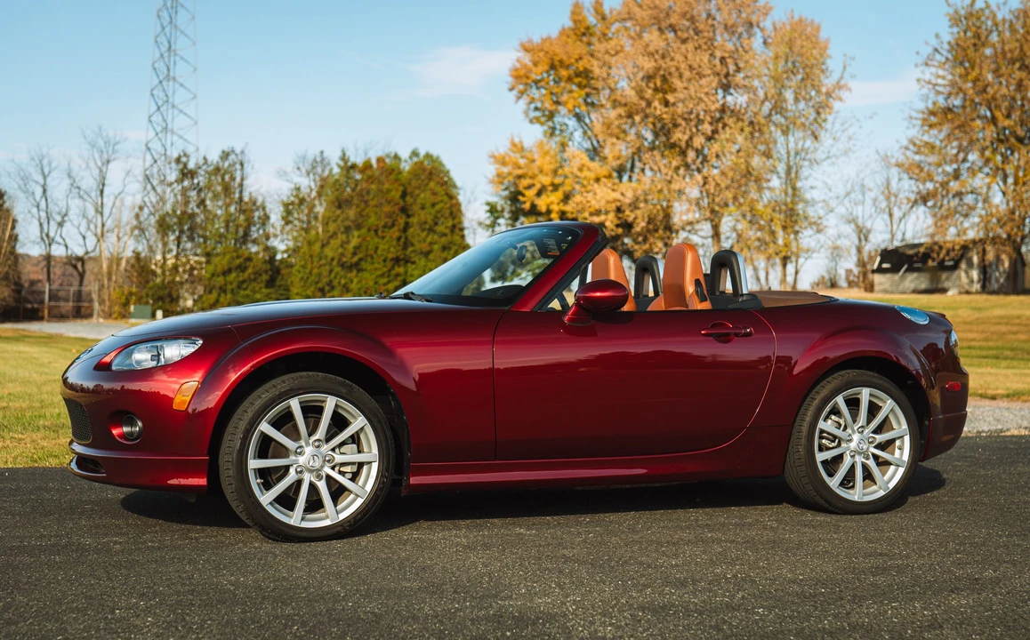 2008 Mazda NC MX-5 Miata - Image 3 of 31