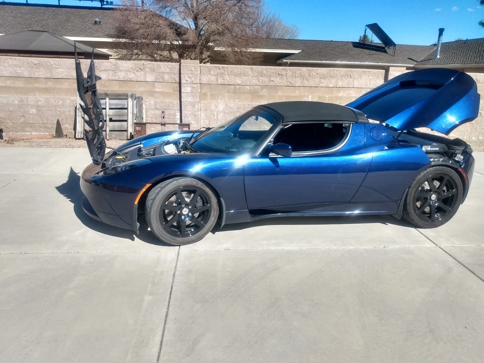 2008 Tesla Roadster - Image 18 of 31