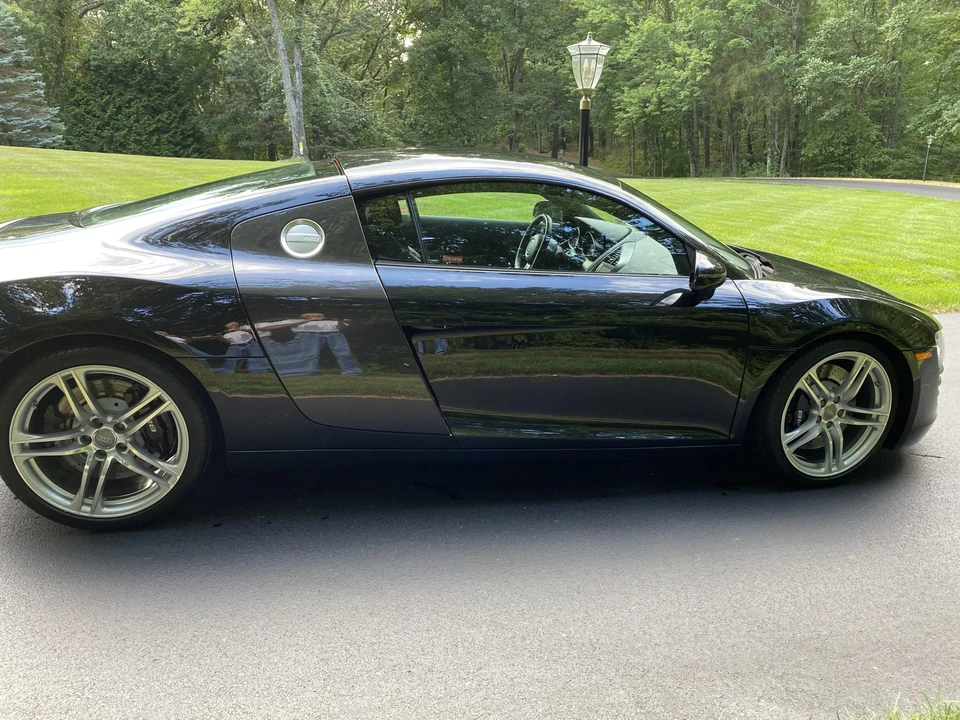 2009 Audi 42 R8 - Image 8 of 31