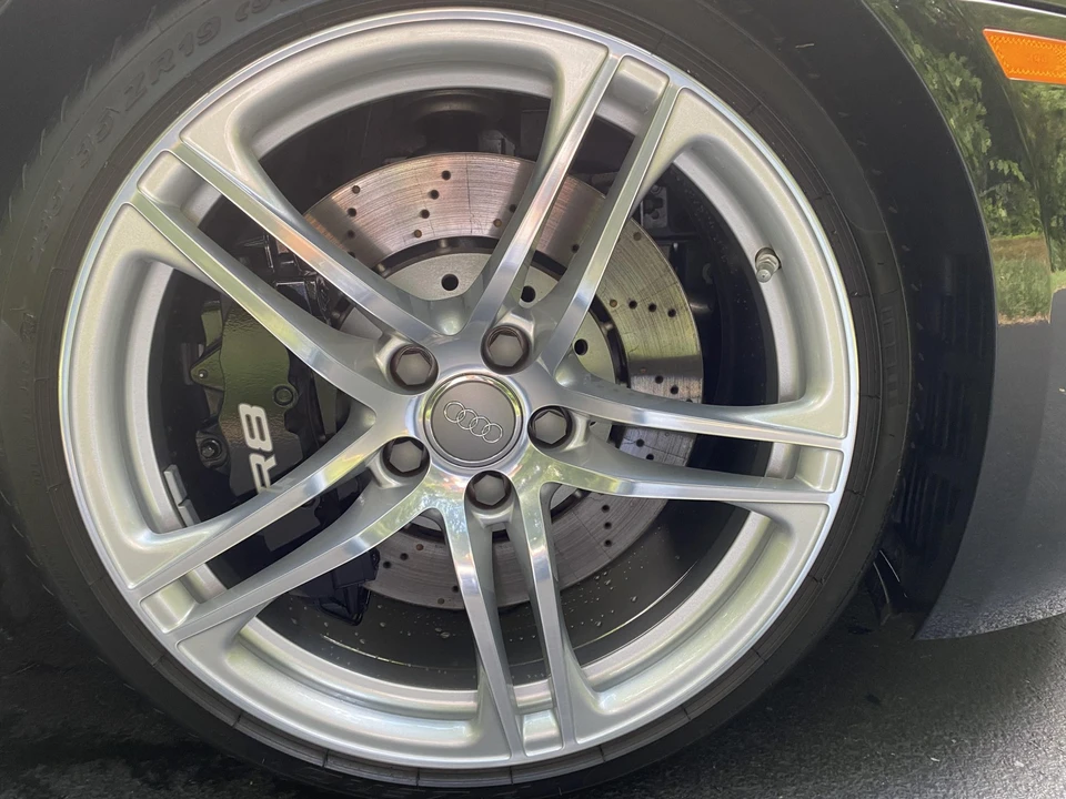 2009 Audi 42 R8 - Image 26 of 31