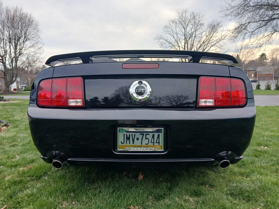 2009 Ford S197 Mustang - Image 8 of 31