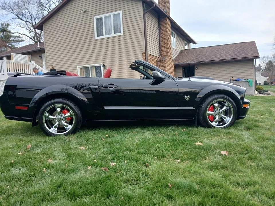 2009 Ford S197 Mustang - Image 5 of 31