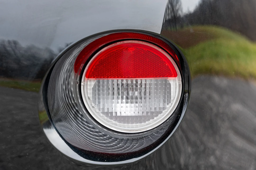 2009 Pontiac Solstice GXP - Image 30 of 31