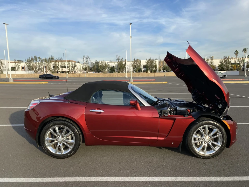 2009 Saturn Sky - Image 23 of 31