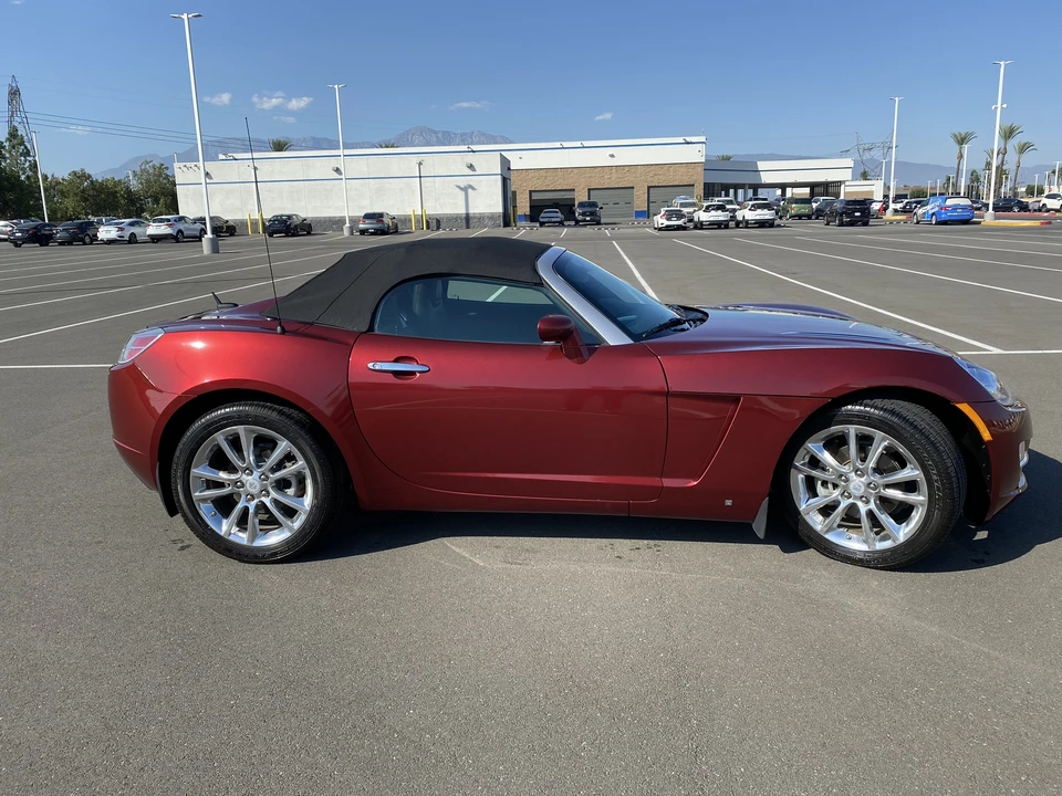 2009 Saturn Sky - Image 8 of 31