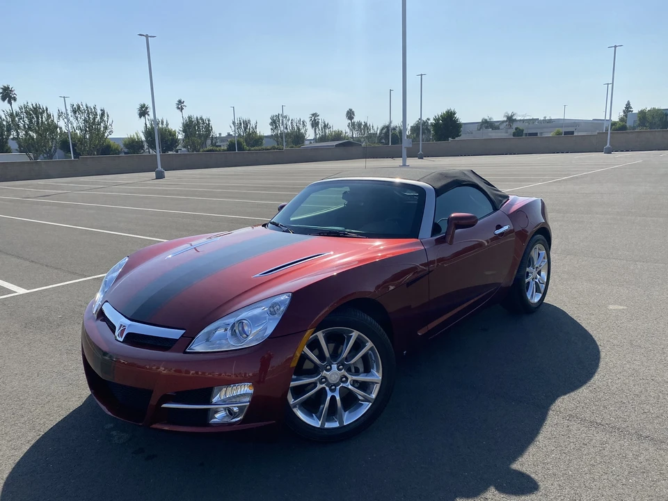 2009 Saturn Sky - Image 2 of 31