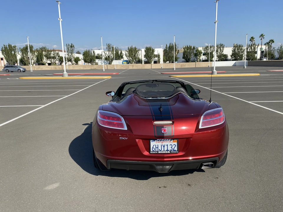2009 Saturn Sky - Image 21 of 31