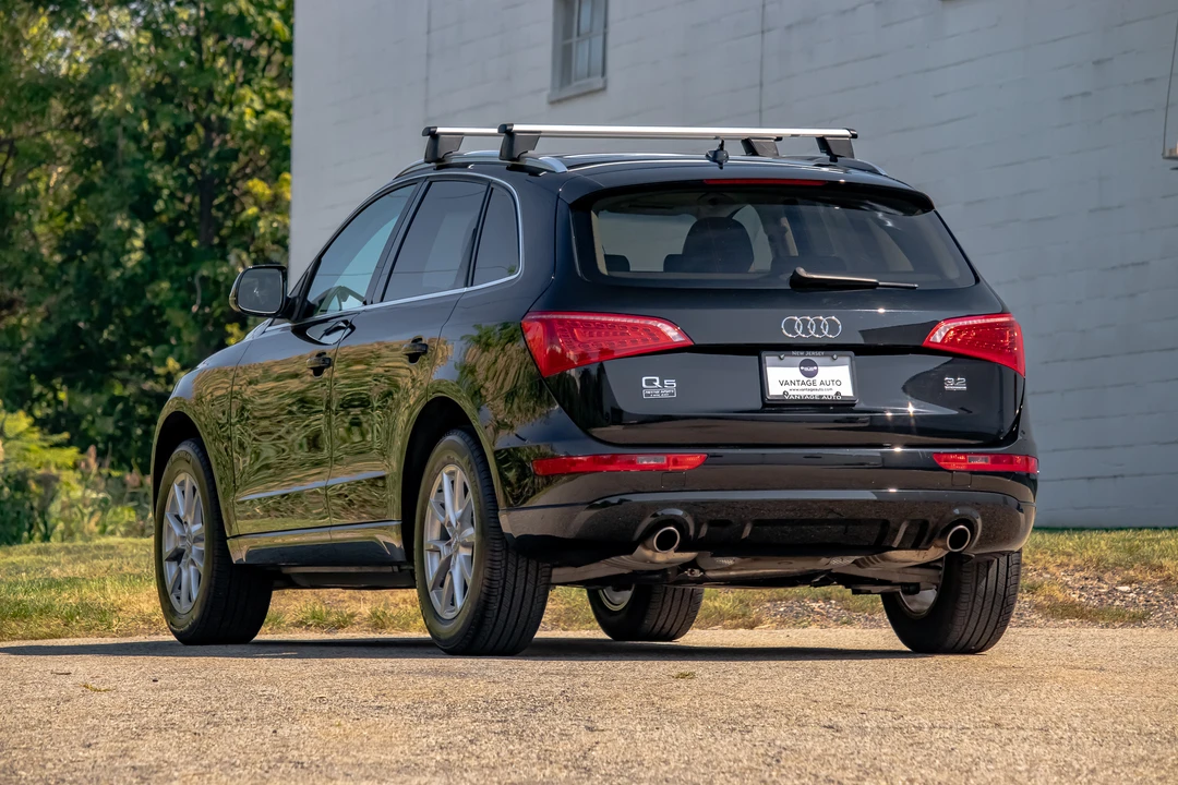 2010 Audi 8R Q5 - Image 10 of 31