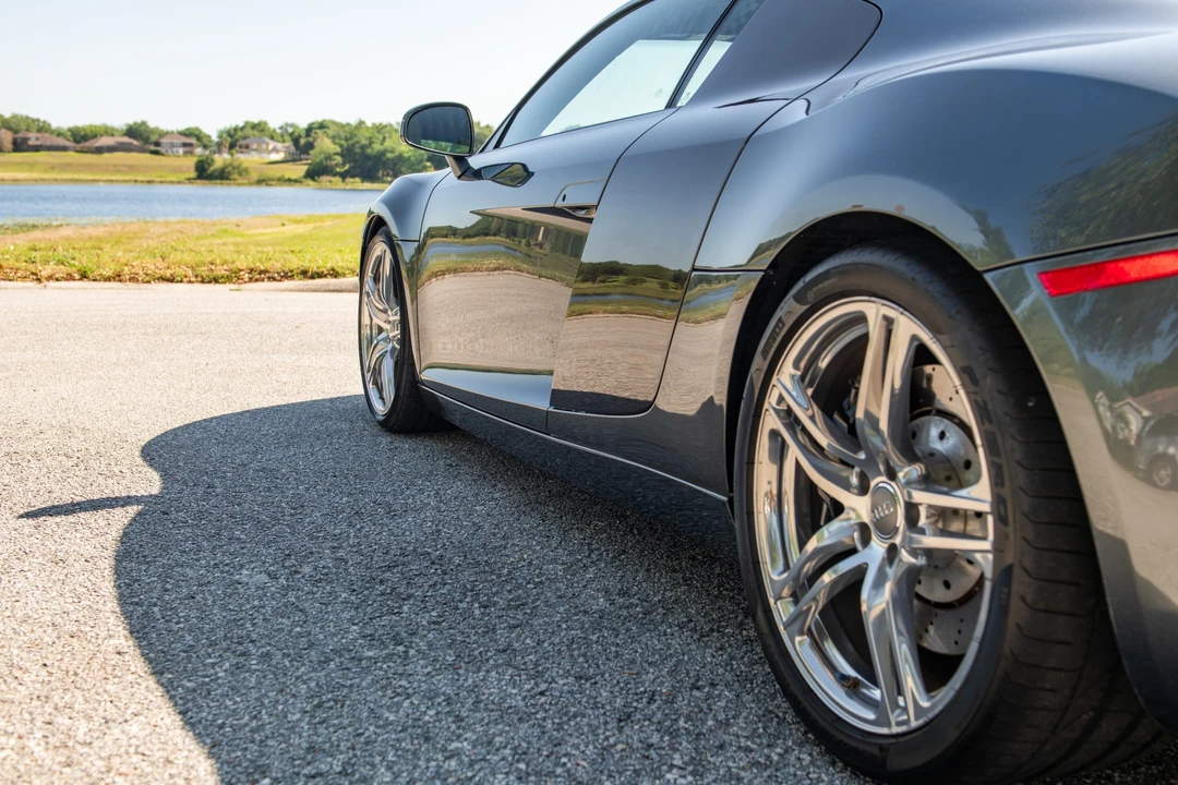 2010 Audi 42 R8 - Image 20 of 31
