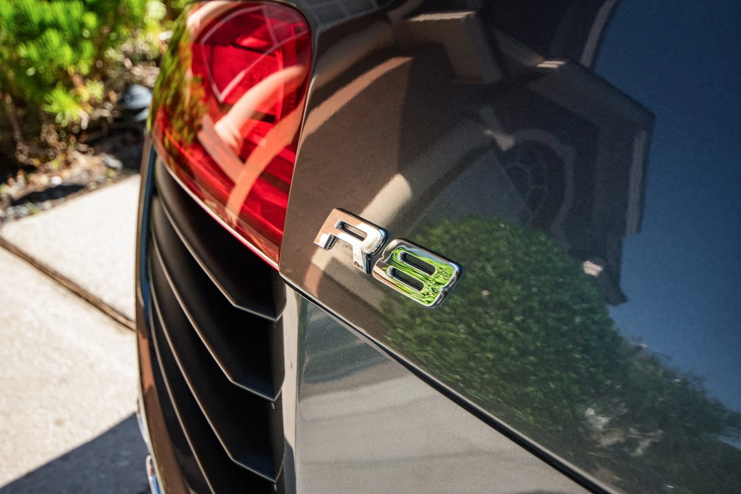 2010 Audi 42 R8 - Image 27 of 31
