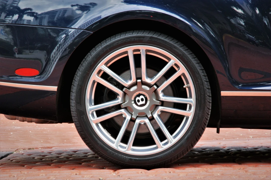 2010 Bentley Continental GT 1st Gen - Image 25 of 31