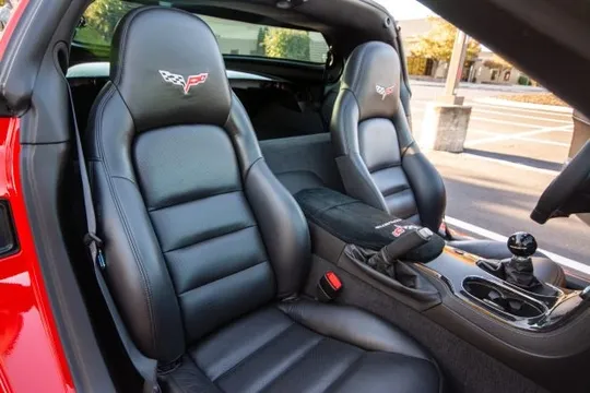 2010 Chevrolet Corvette C6 - Image 4 of 8