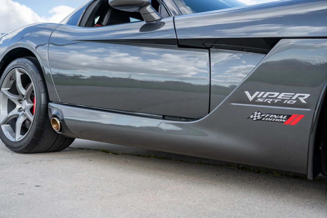 2010 Dodge Viper 4th Gen - Image 18 of 31