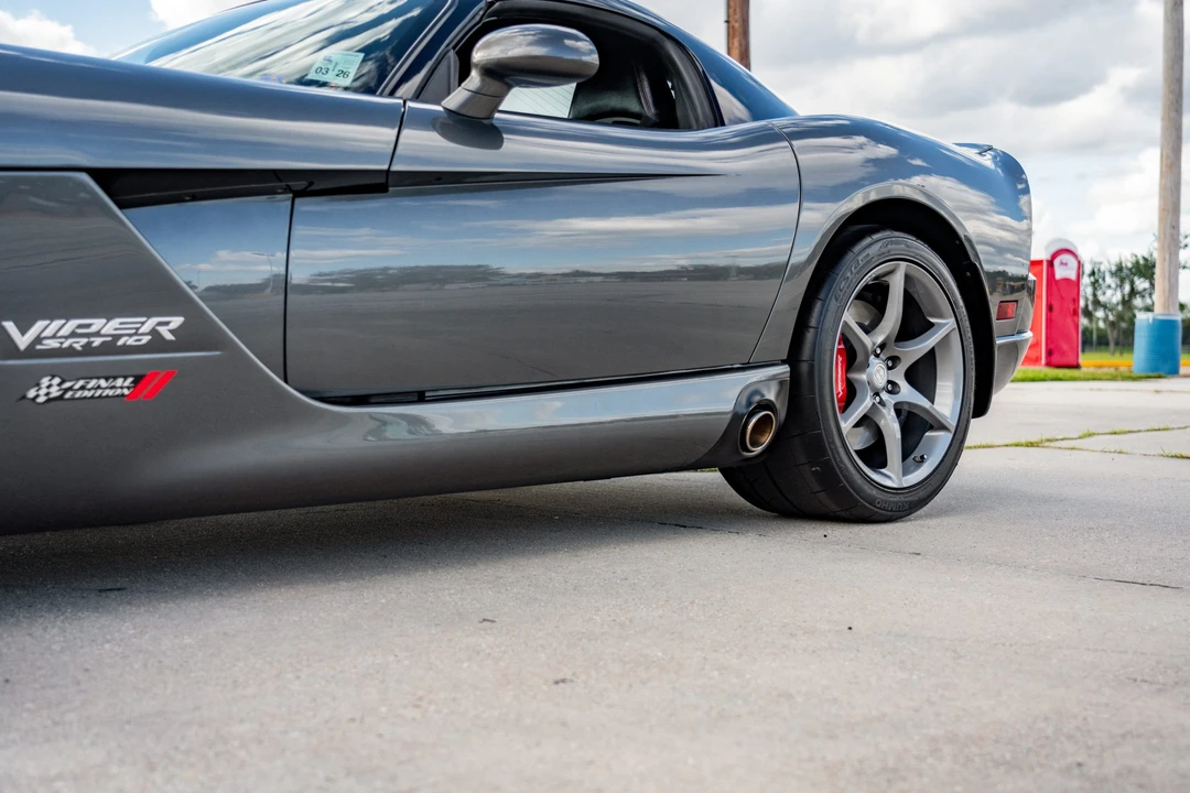 2010 Dodge Viper 4th Gen - Image 22 of 31
