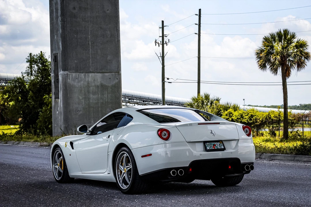 2010 Ferrari 599 GTB Fiorano - Image 7 of 31