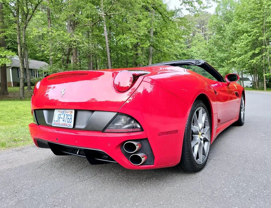 2010 Ferrari California - Image 29 of 31