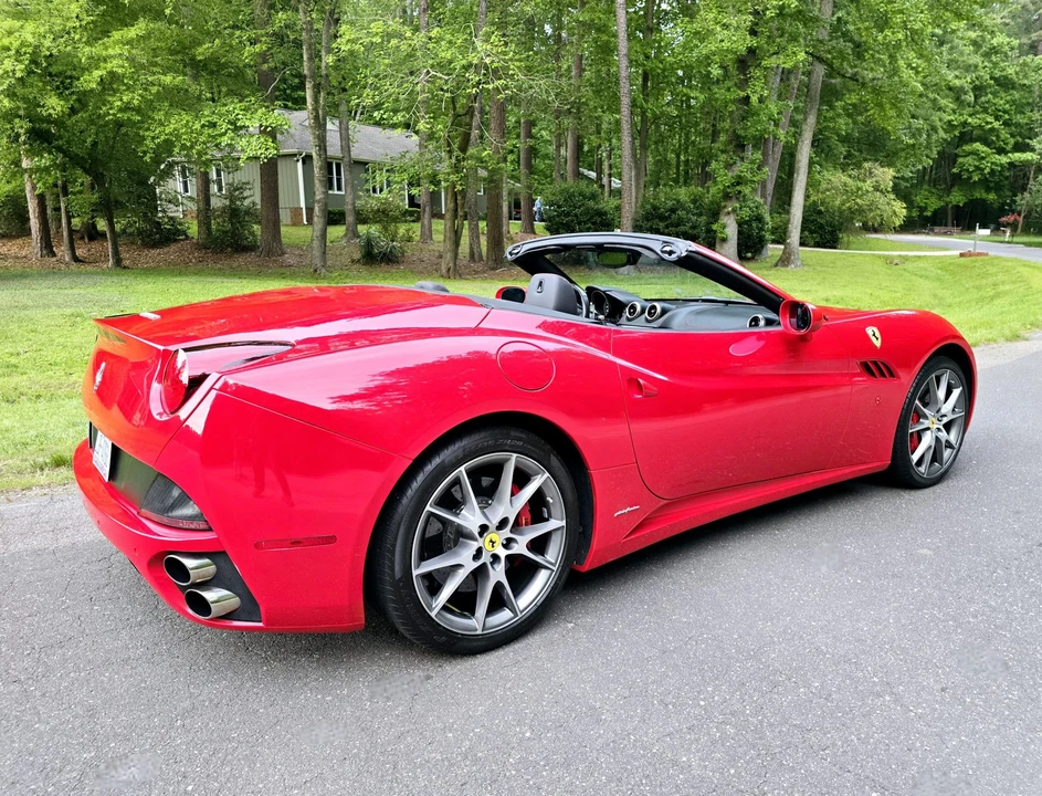 2010 Ferrari California - Image 31 of 31