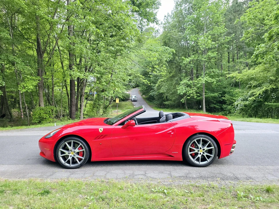2010 Ferrari California - Image 18 of 31