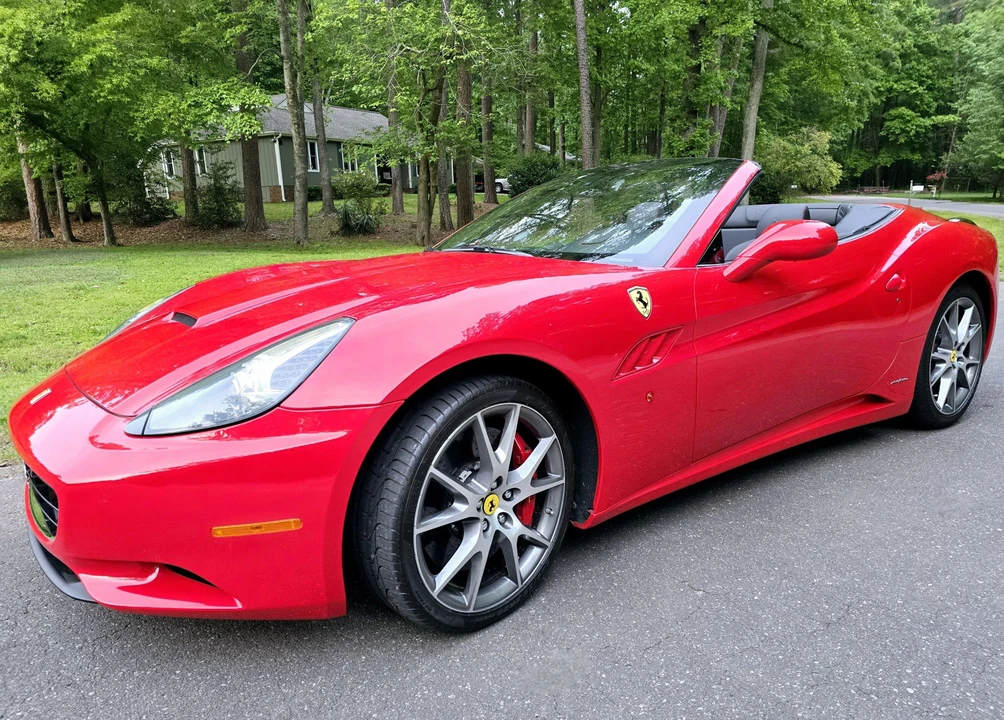2010 Ferrari California - Image 13 of 31