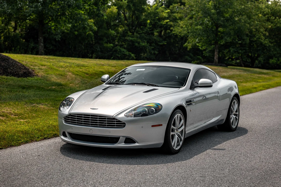 2011 Aston Martin DB9 - Image 10 of 31