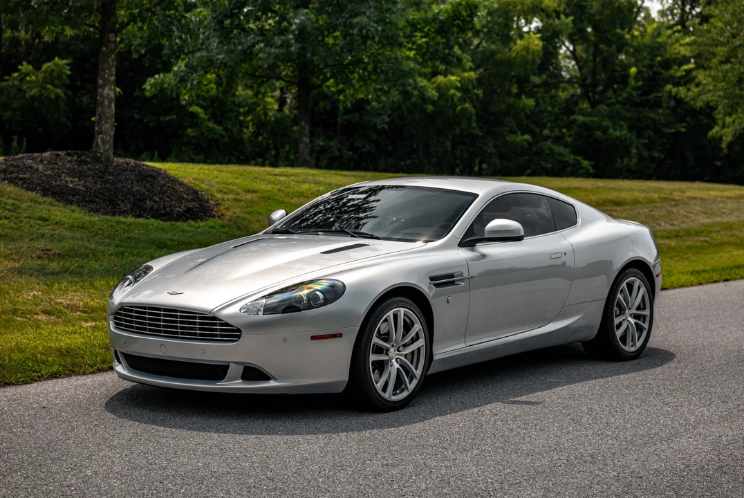 2011 Aston Martin DB9 - Image 12 of 31
