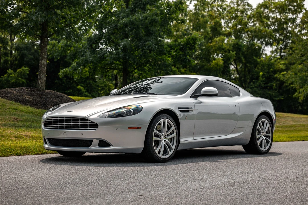 2011 Aston Martin DB9 - Image 13 of 31