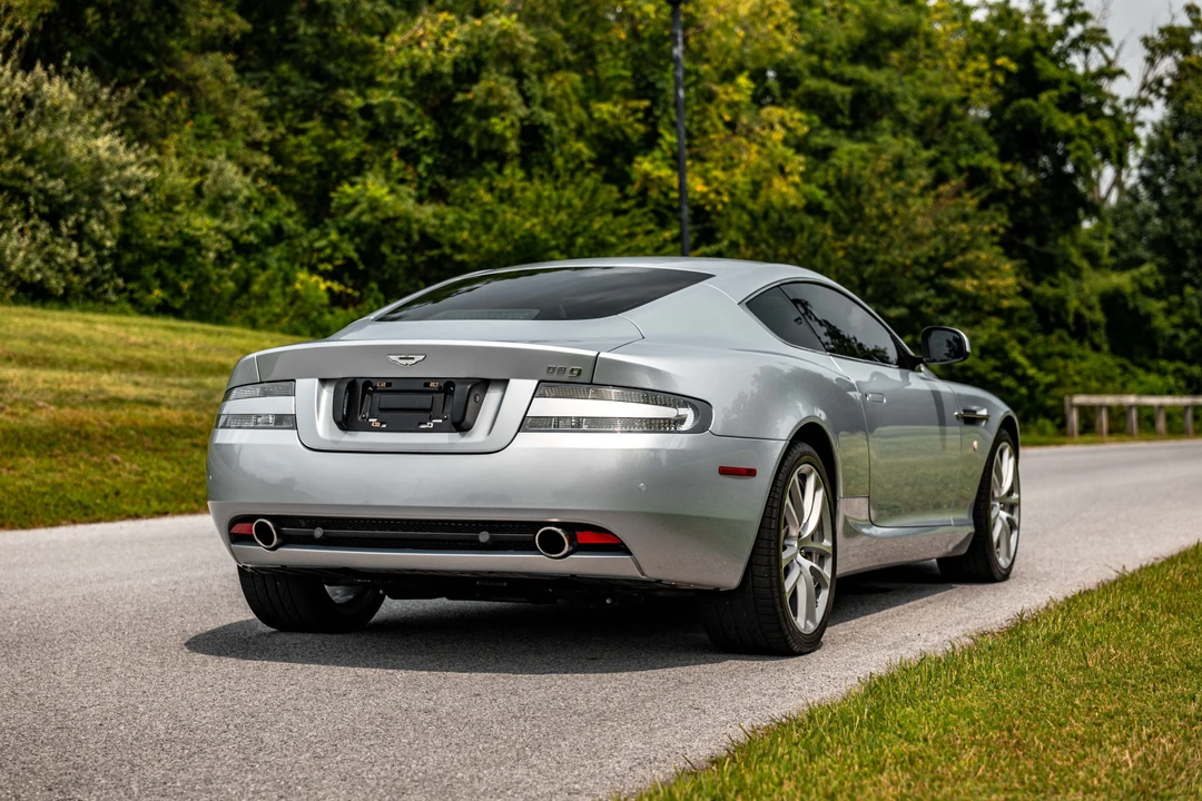 2011 Aston Martin DB9 - Image 27 of 31