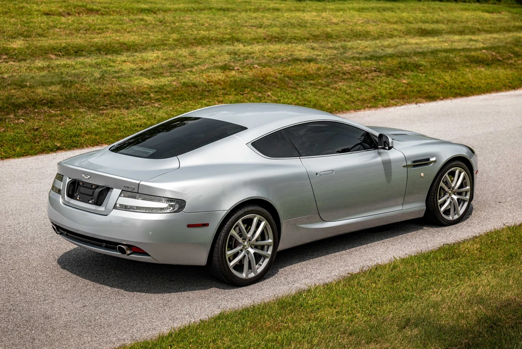 2011 Aston Martin DB9 - Image 28 of 31