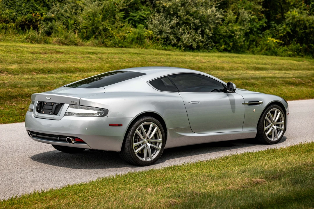 2011 Aston Martin DB9 - Image 29 of 31