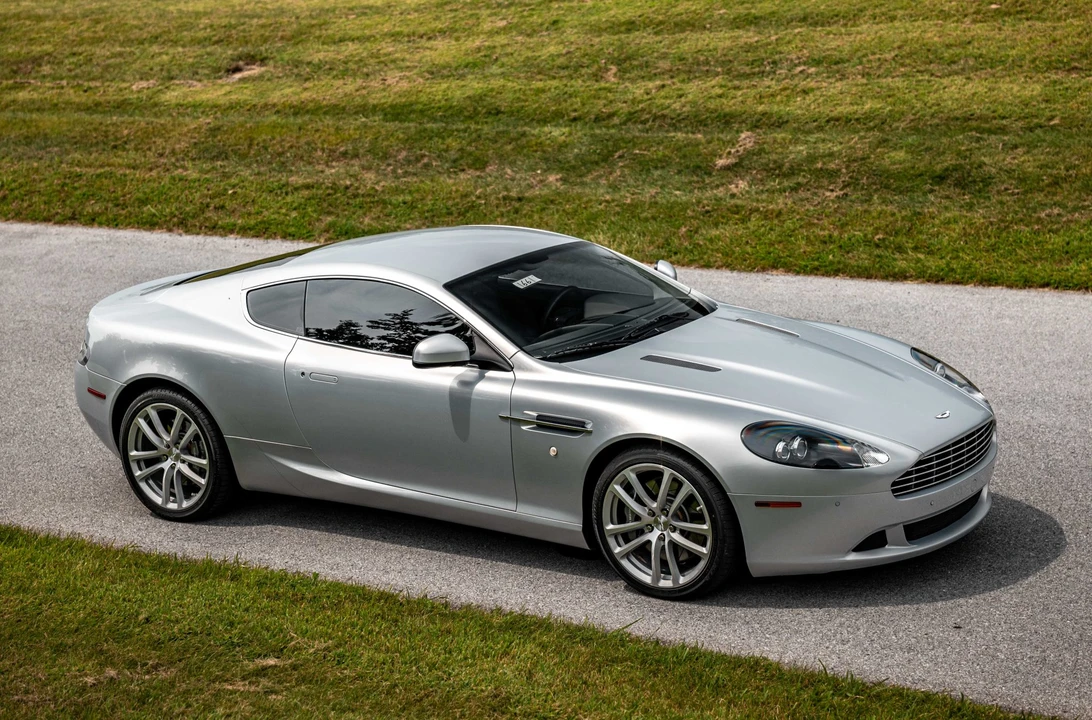 2011 Aston Martin DB9 - Image 2 of 31