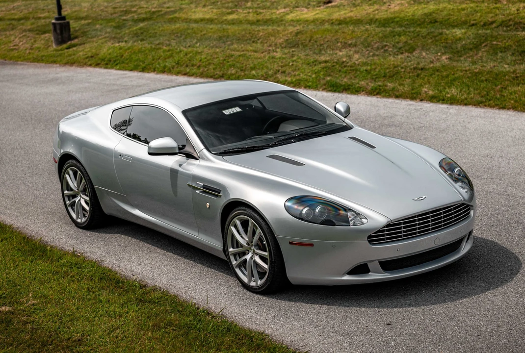 2011 Aston Martin DB9 - Image 2 of 31