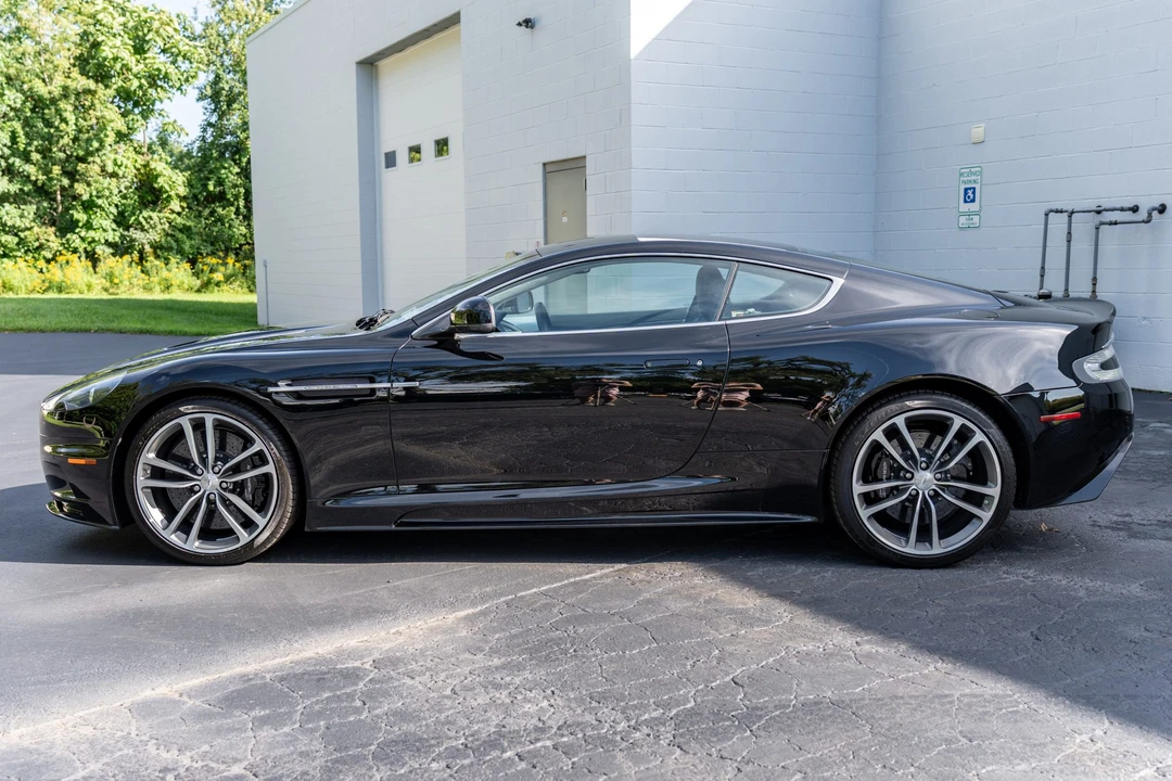 2011 Aston Martin DBS (2008-2012) - Image 14 of 31