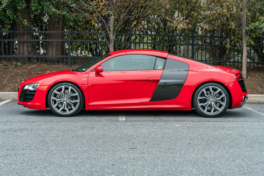 2011 Audi 42 R8 - Image 9 of 31