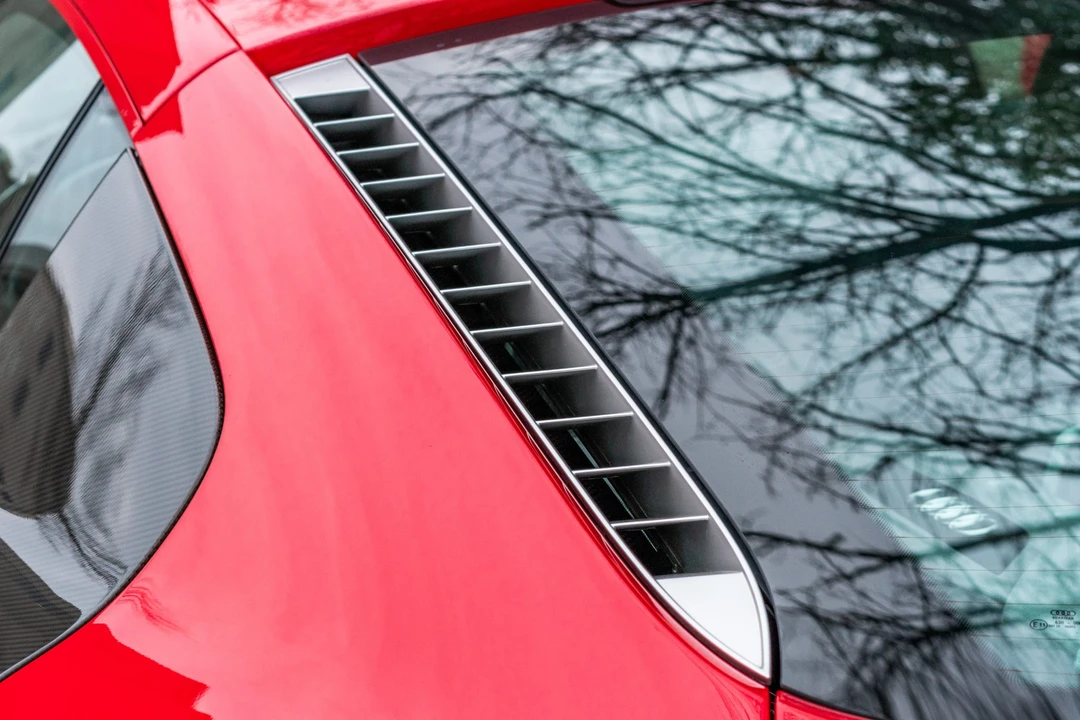 2011 Audi 42 R8 - Image 29 of 31