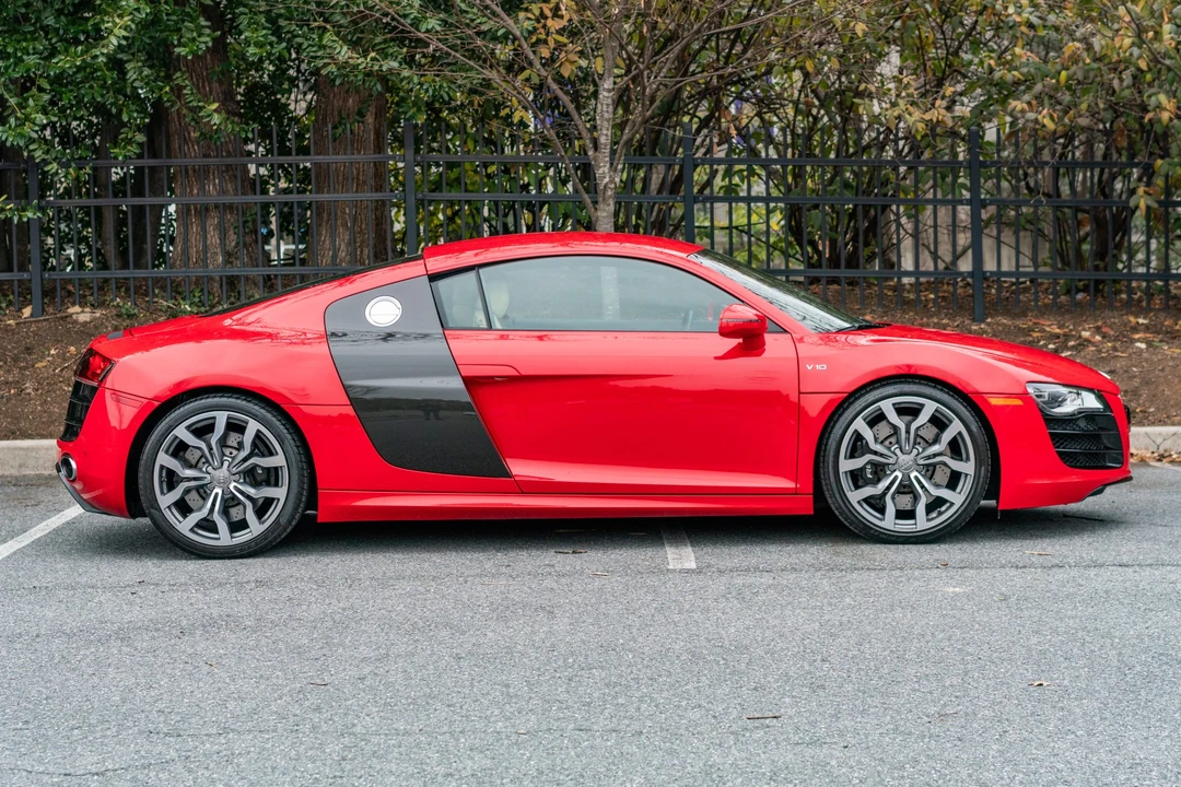 2011 Audi 42 R8 - Image 5 of 31