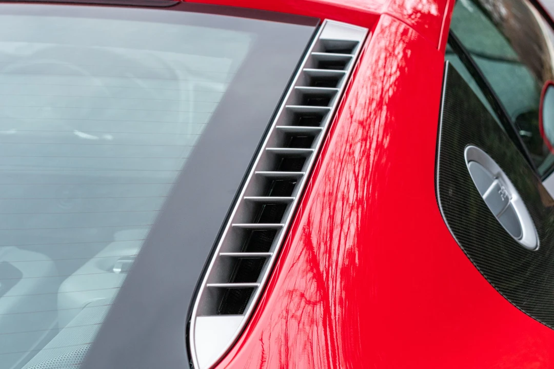 2011 Audi 42 R8 - Image 30 of 31