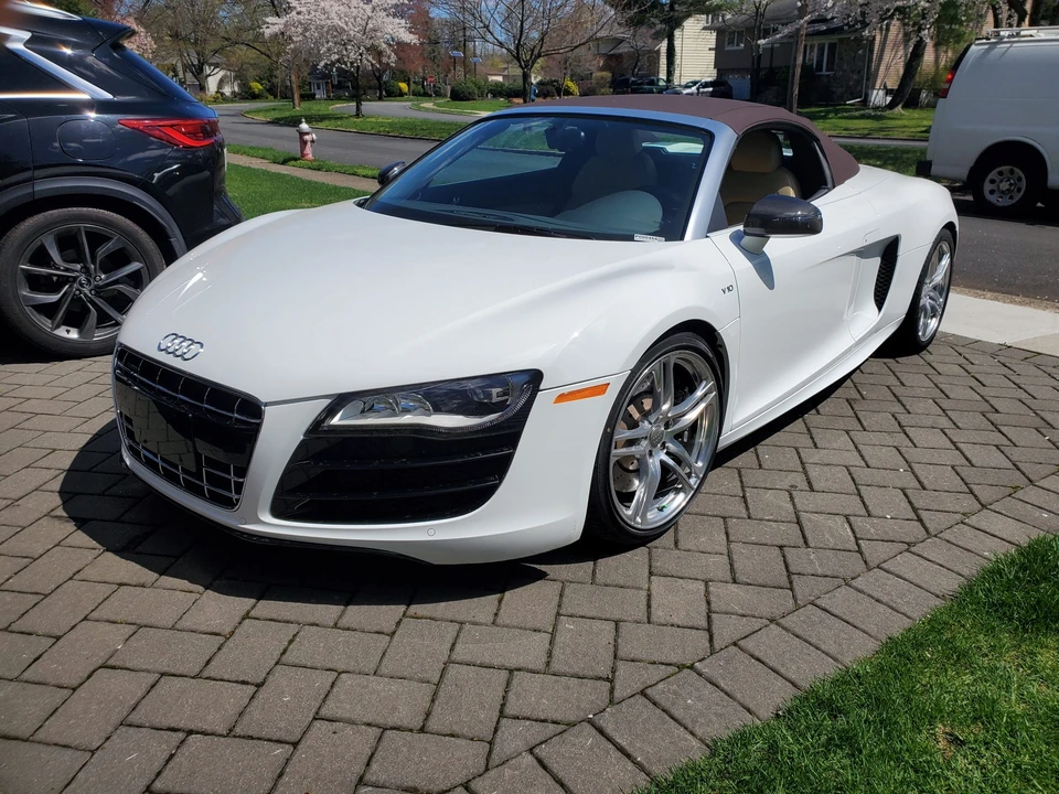 2011 Audi 42 R8 - Image 6 of 31