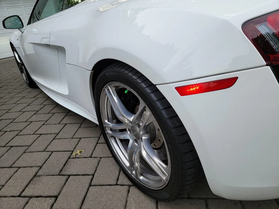 2011 Audi 42 R8 - Image 20 of 31