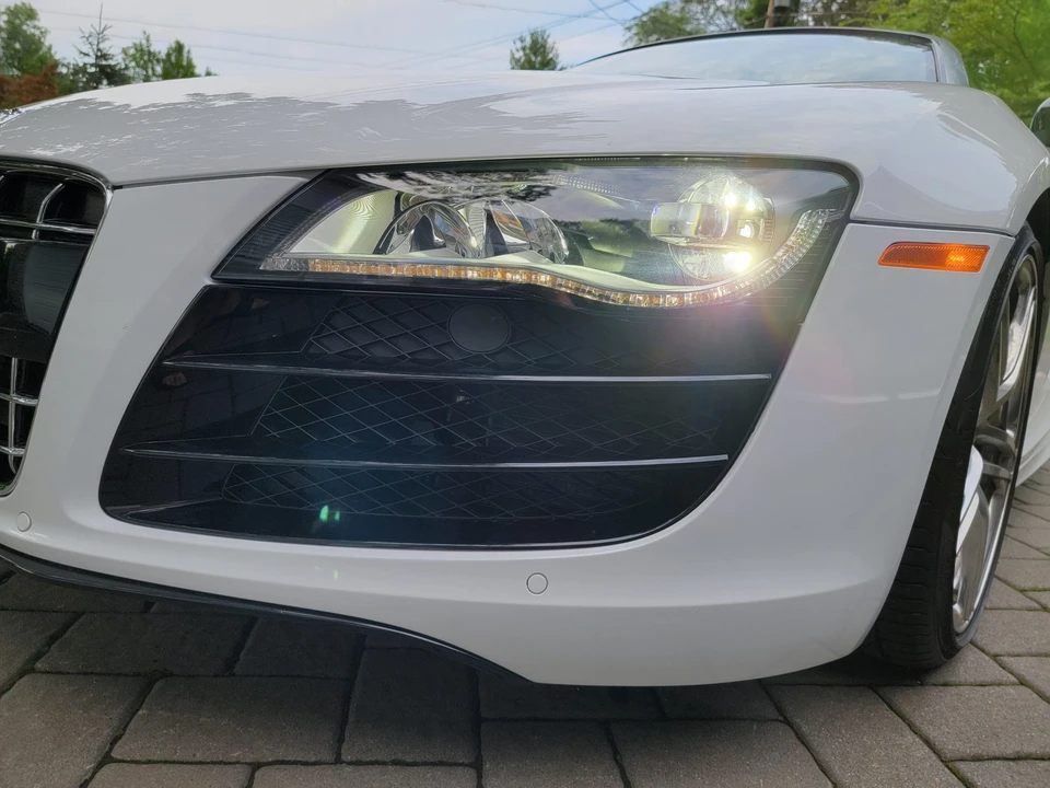 2011 Audi 42 R8 - Image 14 of 31