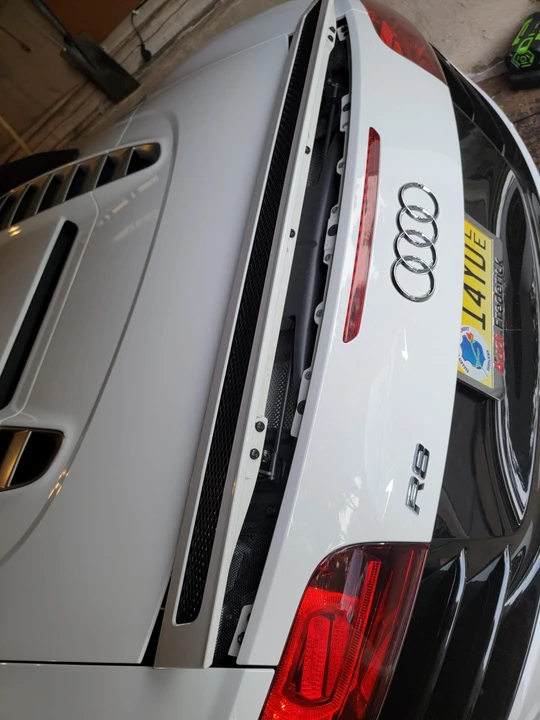 2011 Audi 42 R8 - Image 21 of 31