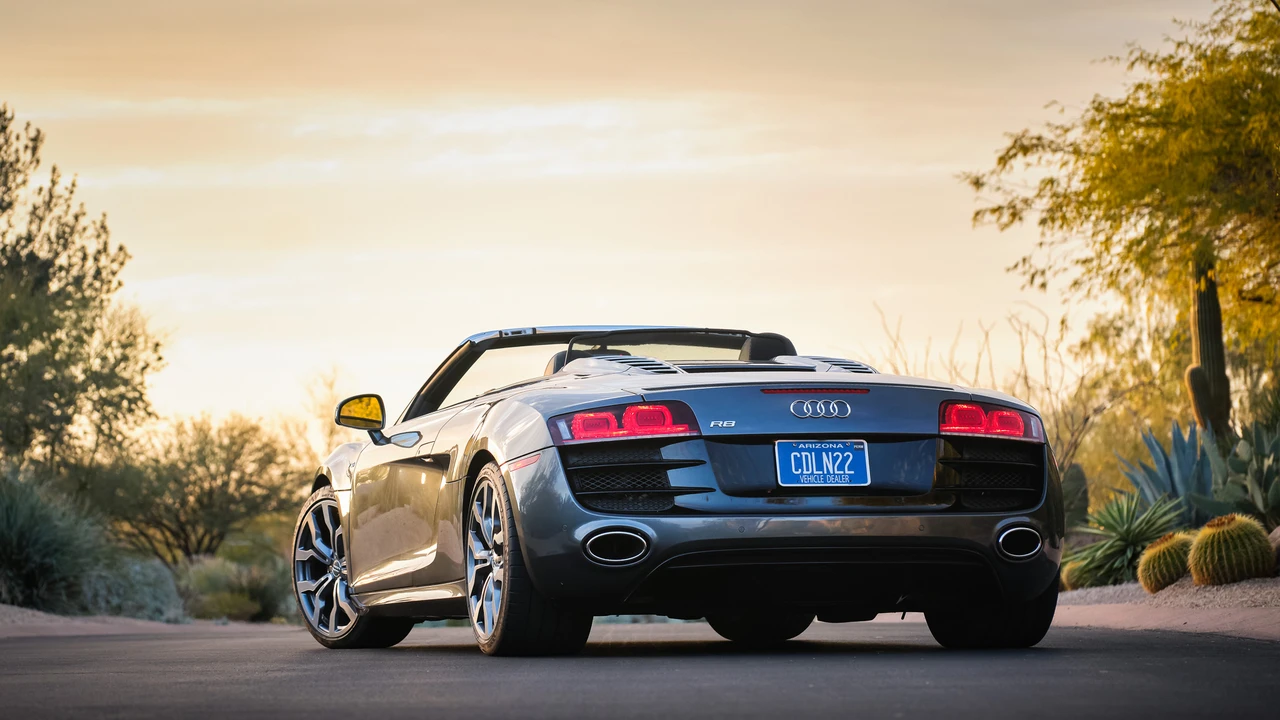 2011 Audi 42 R8 - Image 10 of 31