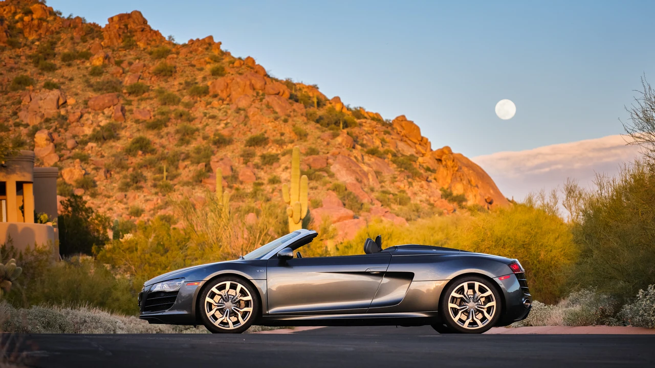 2011 Audi 42 R8 - Image 13 of 31