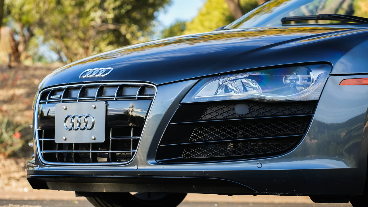 2011 Audi 42 R8 - Image 29 of 31