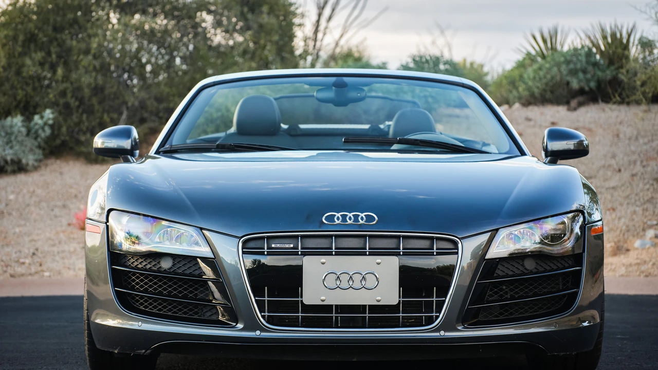 2011 Audi 42 R8 - Image 30 of 31