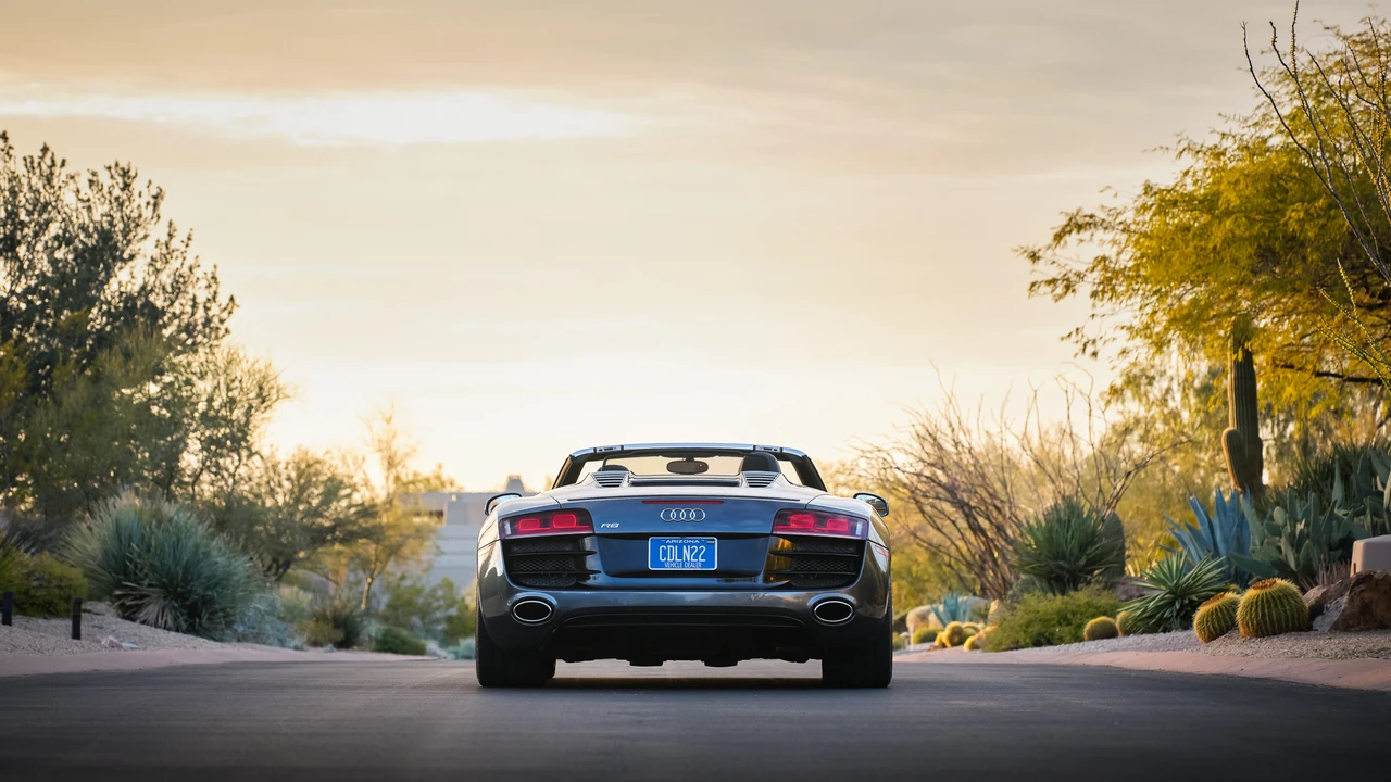 2011 Audi 42 R8 - Image 7 of 31