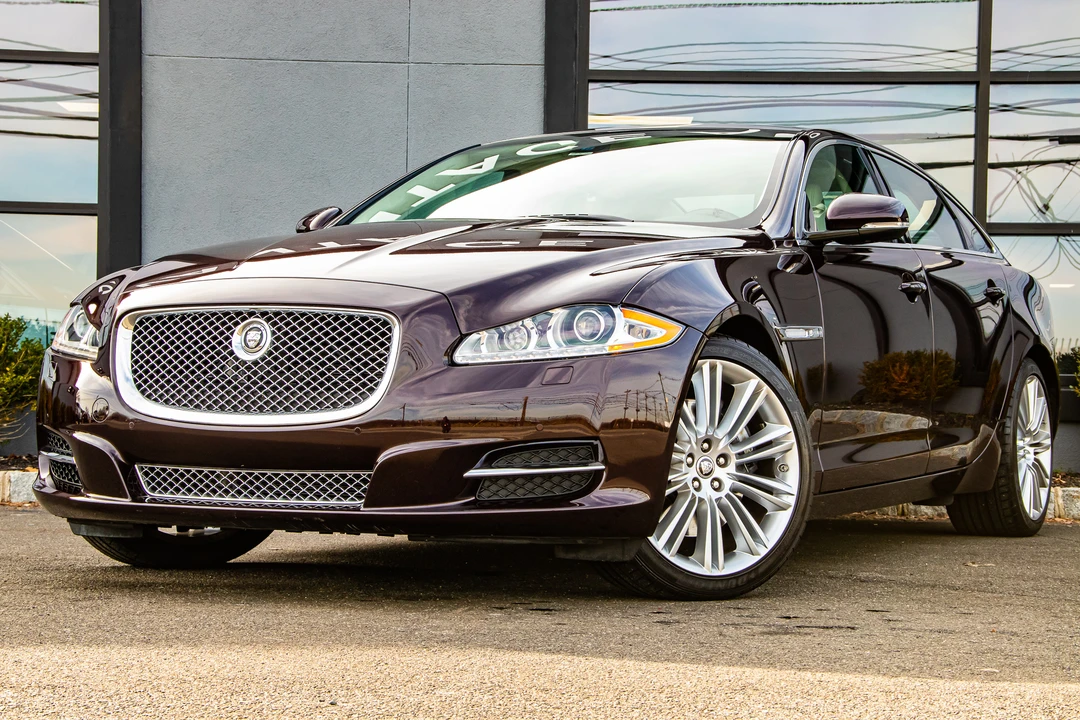 2011 Jaguar X351 XJ - Image 2 of 31