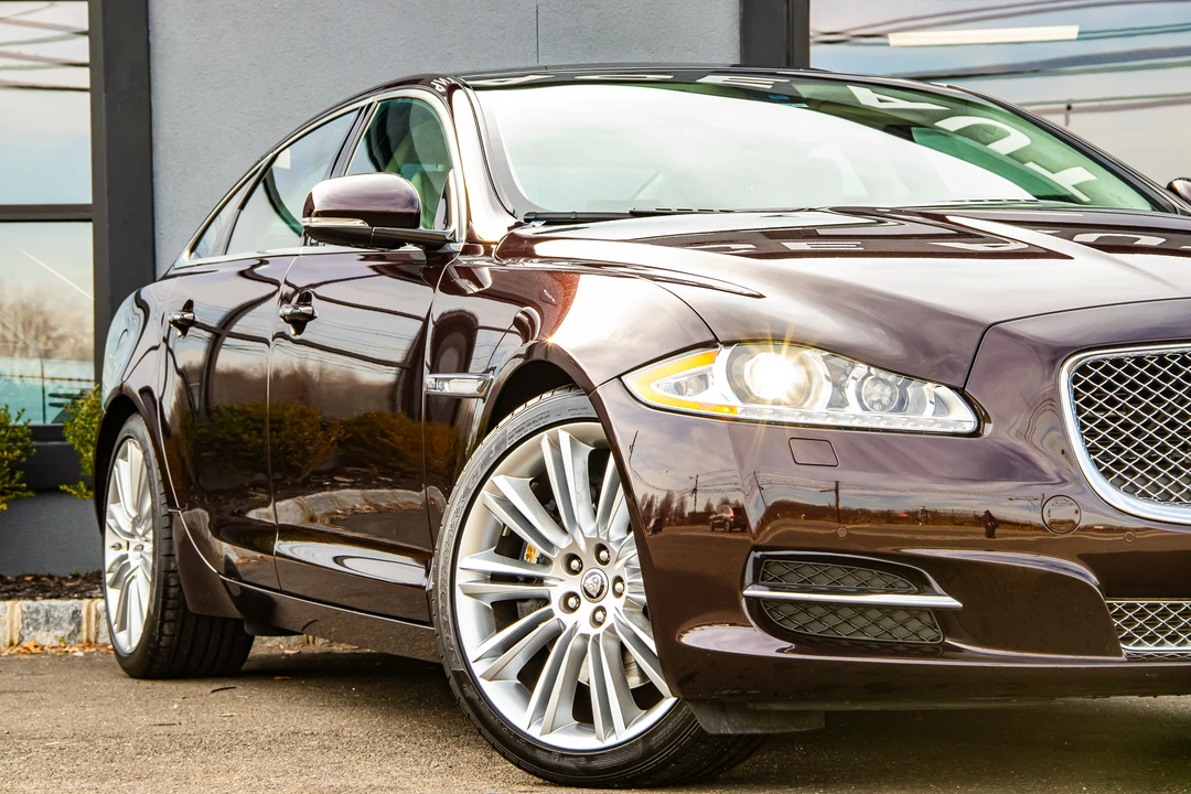 2011 Jaguar X351 XJ - Image 25 of 31