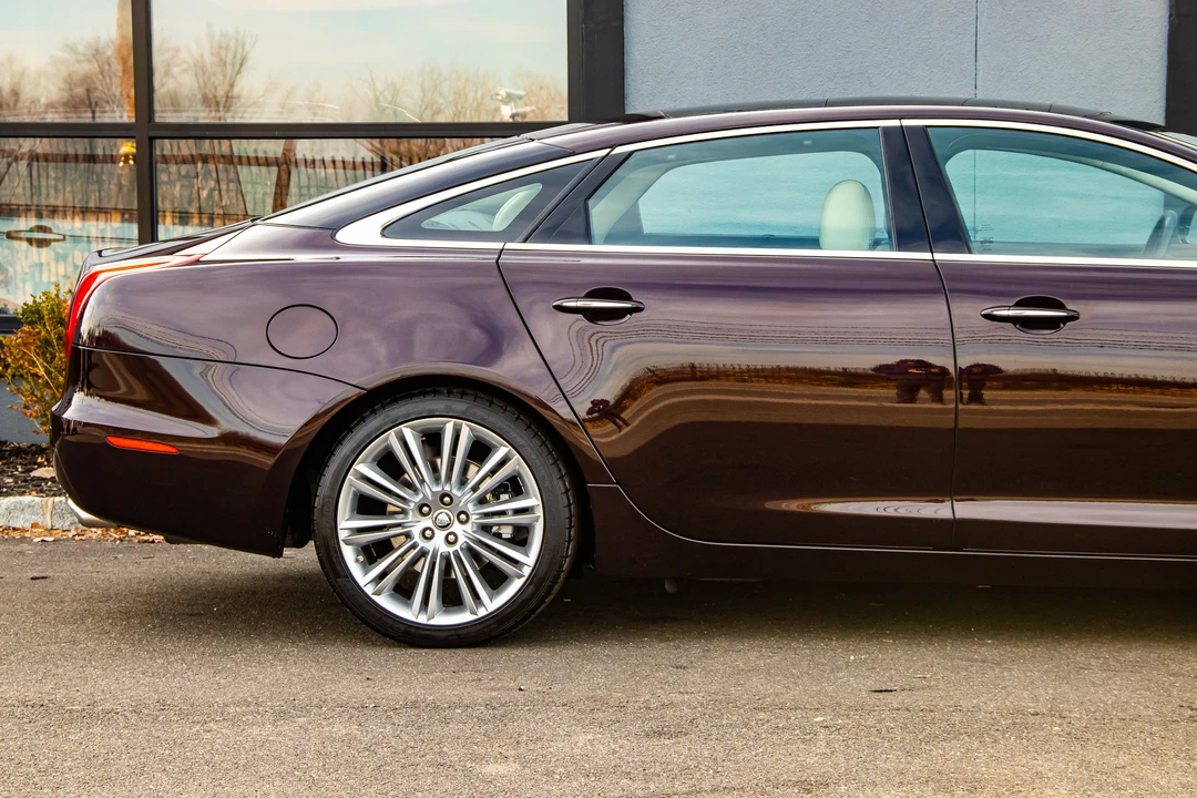 2011 Jaguar X351 XJ - Image 23 of 31